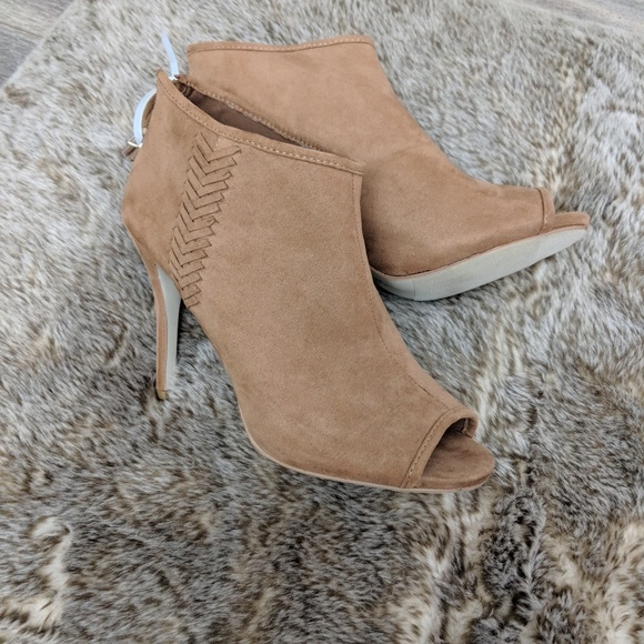 Madden Girl Shoes - Madden girl tan heeled peep toe booties